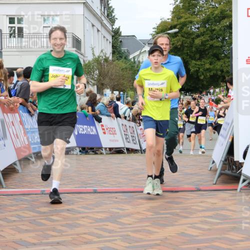 31.08.2025 - 21. Blankeneser Heldenlauf Strokosch-Dieckow http://msf.ph/oto/8649113 31.08.2025 10:34:35 Ziel 2110, 2424, 2668, 2669, 2667, 2090, 2083 meine-sportfotos.de