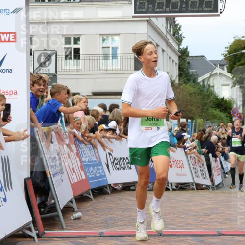 31.08.2025 - 21. Blankeneser Heldenlauf Strokosch-Dieckow http://msf.ph/oto/8649155 31.08.2025 10:50:27 Ziel 3699, 3354, 3564 meine-sportfotos.de