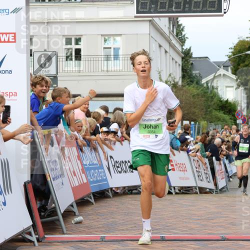 31.08.2025 - 21. Blankeneser Heldenlauf Strokosch-Dieckow http://msf.ph/oto/8649158 31.08.2025 10:50:27 Ziel 3699, 3354, 3564 meine-sportfotos.de