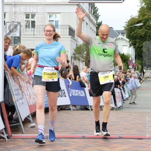 31.08.2025 - 21. Blankeneser Heldenlauf Strokosch-Dieckow http://msf.ph/oto/8649173 31.08.2025 10:50:10 Ziel 2315, 2245, 2313, 3038, 3685 meine-sportfotos.de