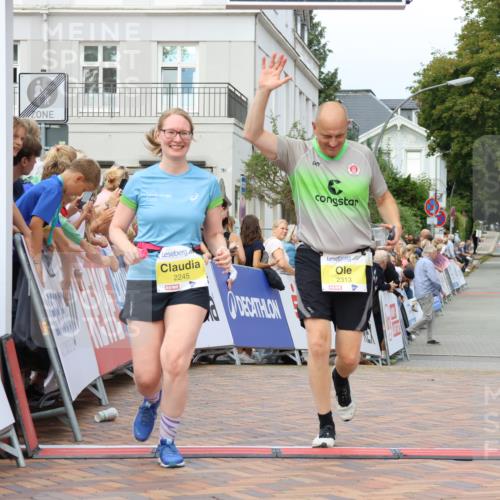 31.08.2025 - 21. Blankeneser Heldenlauf Strokosch-Dieckow http://msf.ph/oto/8649177 31.08.2025 10:50:10 Ziel 2315, 2245, 2313, 3038, 3685 meine-sportfotos.de