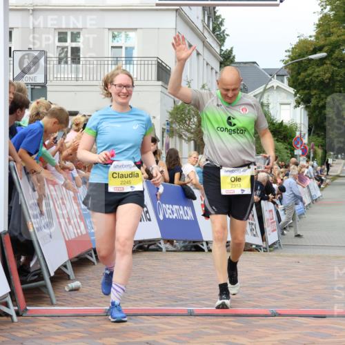 31.08.2025 - 21. Blankeneser Heldenlauf Strokosch-Dieckow http://msf.ph/oto/8649178 31.08.2025 10:50:10 Ziel 2315, 2245, 2313, 3038, 3685 meine-sportfotos.de