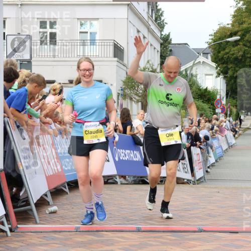 31.08.2025 - 21. Blankeneser Heldenlauf Strokosch-Dieckow http://msf.ph/oto/8649184 31.08.2025 10:50:10 Ziel 2315, 2245, 2313, 3038, 3685 meine-sportfotos.de