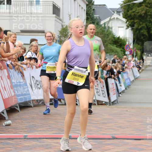 31.08.2025 - 21. Blankeneser Heldenlauf Strokosch-Dieckow http://msf.ph/oto/8649185 31.08.2025 10:50:08 Ziel 2315, 2245, 2313, 3038, 3685 meine-sportfotos.de