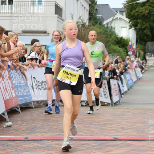 31.08.2025 - 21. Blankeneser Heldenlauf Strokosch-Dieckow http://msf.ph/oto/8649189 31.08.2025 10:50:08 Ziel 2315, 2245, 2313, 3038, 3685 meine-sportfotos.de