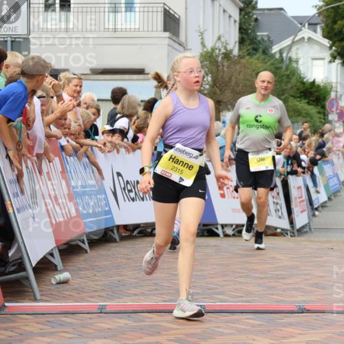31.08.2025 - 21. Blankeneser Heldenlauf Strokosch-Dieckow http://msf.ph/oto/8649195 31.08.2025 10:50:08 Ziel 2315, 2245, 2313, 3038, 3685 meine-sportfotos.de