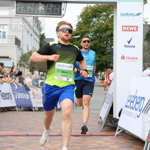 31.08.2025 - 21. Blankeneser Heldenlauf Strokosch-Dieckow http://msf.ph/oto/8649201 31.08.2025 10:50:03 Ziel 2315, 3038, 3185, 3685 meine-sportfotos.de