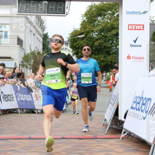 31.08.2025 - 21. Blankeneser Heldenlauf Strokosch-Dieckow http://msf.ph/oto/8649206 31.08.2025 10:50:03 Ziel 2315, 3038, 3185, 3685 meine-sportfotos.de