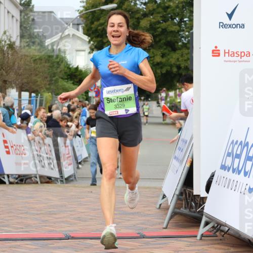 31.08.2025 - 21. Blankeneser Heldenlauf Strokosch-Dieckow http://msf.ph/oto/8649265 31.08.2025 10:49:33 Ziel 2434, 3414, 3329 meine-sportfotos.de