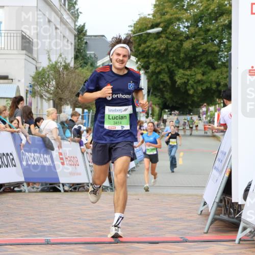 31.08.2025 - 21. Blankeneser Heldenlauf Strokosch-Dieckow http://msf.ph/oto/8649302 31.08.2025 10:49:29 Ziel 3414, 3329 meine-sportfotos.de