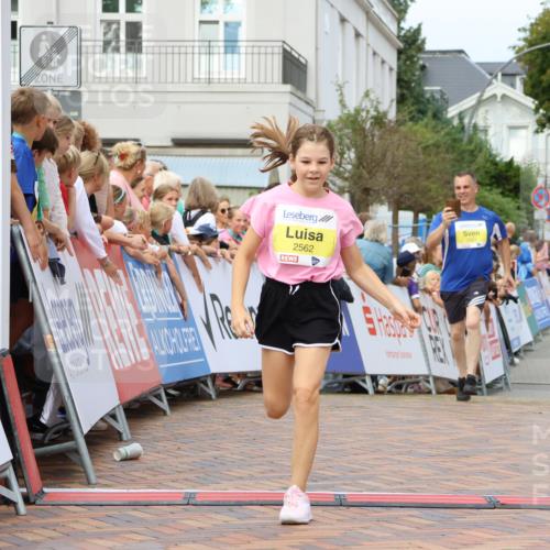 31.08.2025 - 21. Blankeneser Heldenlauf Strokosch-Dieckow http://msf.ph/oto/8649341 31.08.2025 10:49:12 Ziel 2562, 2561 meine-sportfotos.de