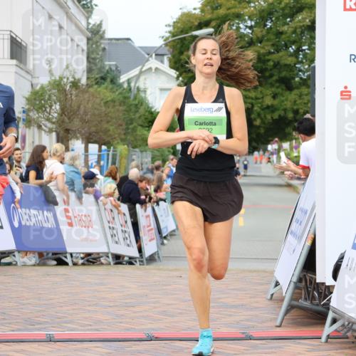 31.08.2025 - 21. Blankeneser Heldenlauf Strokosch-Dieckow http://msf.ph/oto/8649381 31.08.2025 10:48:29 Ziel 3692, 3686 meine-sportfotos.de
