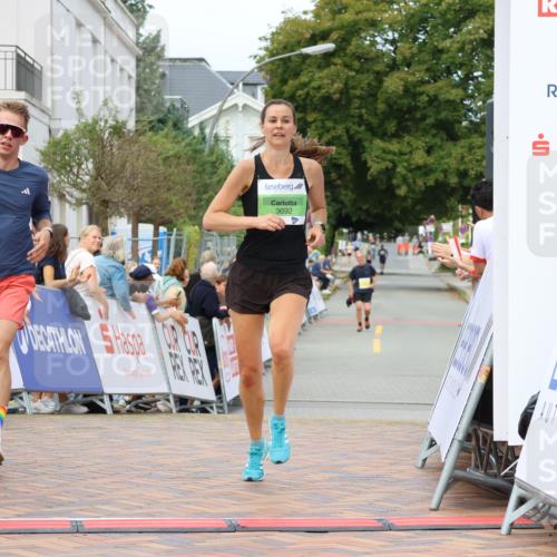 31.08.2025 - 21. Blankeneser Heldenlauf Strokosch-Dieckow http://msf.ph/oto/8649392 31.08.2025 10:48:28 Ziel 3692, 3686 meine-sportfotos.de
