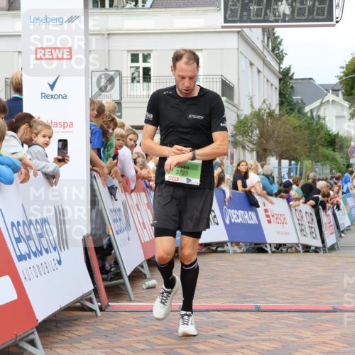 31.08.2025 - 21. Blankeneser Heldenlauf Strokosch-Dieckow http://msf.ph/oto/8649407 31.08.2025 10:48:11 Ziel 3723 meine-sportfotos.de