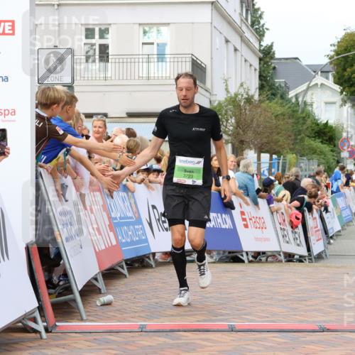 31.08.2025 - 21. Blankeneser Heldenlauf Strokosch-Dieckow http://msf.ph/oto/8649426 31.08.2025 10:48:10 Ziel 3723 meine-sportfotos.de