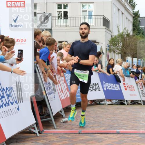 31.08.2025 - 21. Blankeneser Heldenlauf Strokosch-Dieckow http://msf.ph/oto/8649451 31.08.2025 10:47:21 Ziel 3724 meine-sportfotos.de