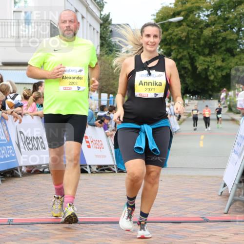 31.08.2025 - 21. Blankeneser Heldenlauf Strokosch-Dieckow http://msf.ph/oto/8649455 31.08.2025 10:47:08 Ziel 2202, 2371 meine-sportfotos.de
