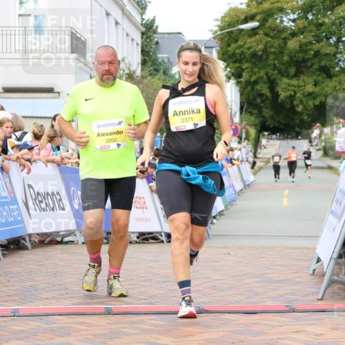 31.08.2025 - 21. Blankeneser Heldenlauf Strokosch-Dieckow http://msf.ph/oto/8649466 31.08.2025 10:47:08 Ziel 2202, 2371 meine-sportfotos.de