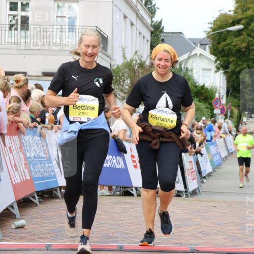 31.08.2025 - 21. Blankeneser Heldenlauf Strokosch-Dieckow http://msf.ph/oto/8649474 31.08.2025 10:46:58 Ziel 2327, 2389, 2494, 2353 meine-sportfotos.de