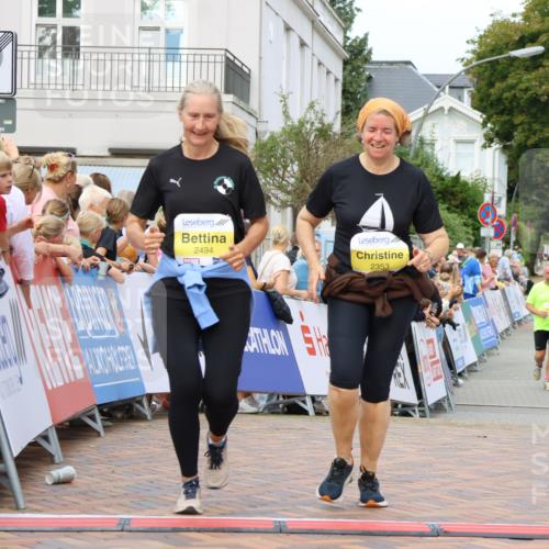 31.08.2025 - 21. Blankeneser Heldenlauf Strokosch-Dieckow http://msf.ph/oto/8649480 31.08.2025 10:46:58 Ziel 2327, 2389, 2494, 2353 meine-sportfotos.de