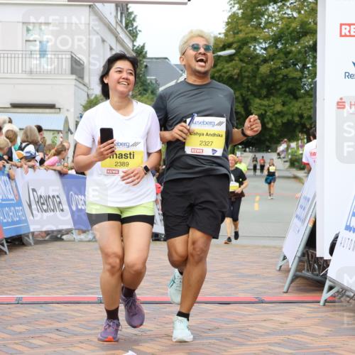 31.08.2025 - 21. Blankeneser Heldenlauf Strokosch-Dieckow http://msf.ph/oto/8649488 31.08.2025 10:46:51 Ziel 2327, 2389 meine-sportfotos.de