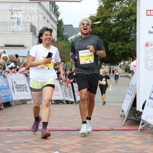 31.08.2025 - 21. Blankeneser Heldenlauf Strokosch-Dieckow http://msf.ph/oto/8649497 31.08.2025 10:46:51 Ziel 2327, 2389 meine-sportfotos.de