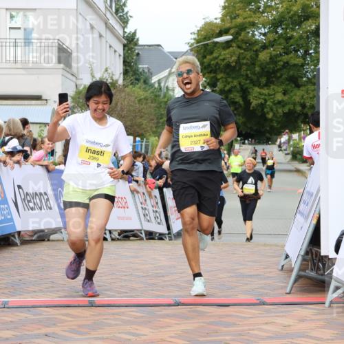 31.08.2025 - 21. Blankeneser Heldenlauf Strokosch-Dieckow http://msf.ph/oto/8649508 31.08.2025 10:46:50 Ziel 2327, 2389 meine-sportfotos.de