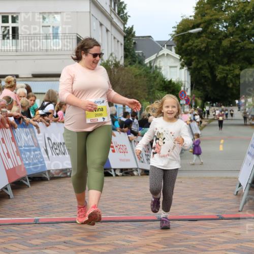 31.08.2025 - 21. Blankeneser Heldenlauf Strokosch-Dieckow http://msf.ph/oto/8649546 31.08.2025 10:45:58 Ziel 2099 meine-sportfotos.de