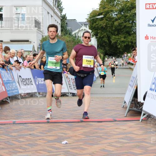 31.08.2025 - 21. Blankeneser Heldenlauf Strokosch-Dieckow http://msf.ph/oto/8649606 31.08.2025 10:45:14 Ziel 2456, 2225, 2041, 2033, 3702 meine-sportfotos.de