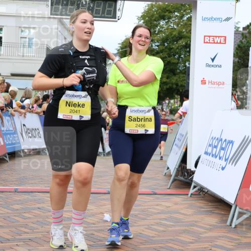 31.08.2025 - 21. Blankeneser Heldenlauf Strokosch-Dieckow http://msf.ph/oto/8649617 31.08.2025 10:45:09 Ziel 2456, 2225, 2041 meine-sportfotos.de