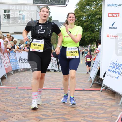 31.08.2025 - 21. Blankeneser Heldenlauf Strokosch-Dieckow http://msf.ph/oto/8649623 31.08.2025 10:45:09 Ziel 2456, 2225, 2041 meine-sportfotos.de