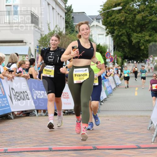 31.08.2025 - 21. Blankeneser Heldenlauf Strokosch-Dieckow http://msf.ph/oto/8649627 31.08.2025 10:45:06 Ziel 2456, 2225, 2041 meine-sportfotos.de