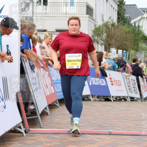 31.08.2025 - 21. Blankeneser Heldenlauf Strokosch-Dieckow http://msf.ph/oto/8649637 31.08.2025 10:44:53 Ziel 2153, 2481 meine-sportfotos.de