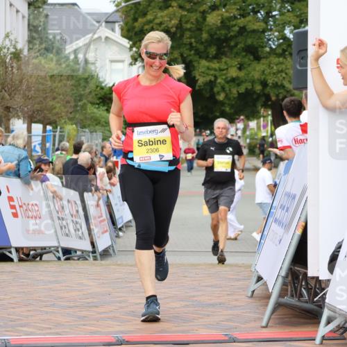 31.08.2025 - 21. Blankeneser Heldenlauf Strokosch-Dieckow http://msf.ph/oto/8649688 31.08.2025 10:44:23 Ziel 2483, 2306 meine-sportfotos.de