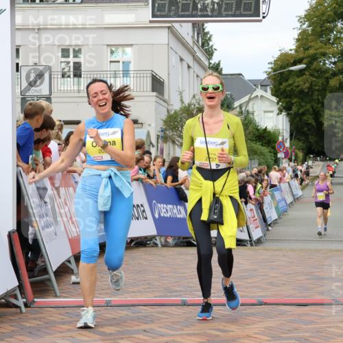 31.08.2025 - 21. Blankeneser Heldenlauf Strokosch-Dieckow http://msf.ph/oto/8649705 31.08.2025 10:43:49 Ziel 2737, 2050, 2116, 2117 meine-sportfotos.de