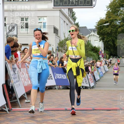31.08.2025 - 21. Blankeneser Heldenlauf Strokosch-Dieckow http://msf.ph/oto/8649709 31.08.2025 10:43:49 Ziel 2737, 2050, 2116, 2117 meine-sportfotos.de