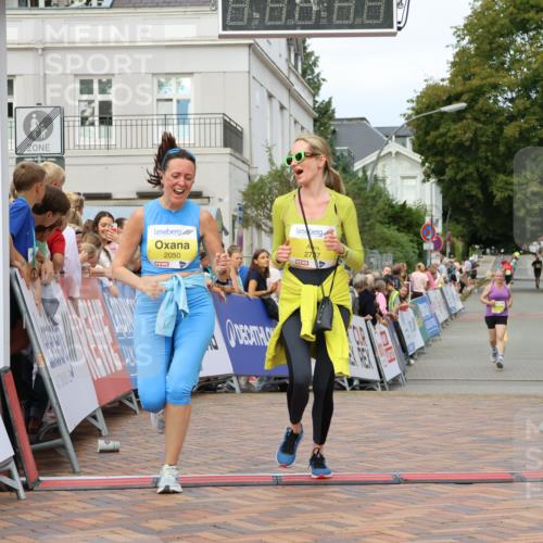 31.08.2025 - 21. Blankeneser Heldenlauf Strokosch-Dieckow http://msf.ph/oto/8649716 31.08.2025 10:43:49 Ziel 2737, 2050, 2116, 2117 meine-sportfotos.de