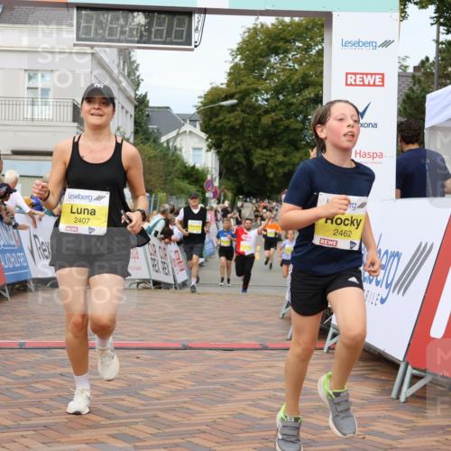 31.08.2025 - 21. Blankeneser Heldenlauf Strokosch-Dieckow http://msf.ph/oto/8649734 31.08.2025 10:31:52 Ziel 2077, 2407, 2280, 2462, 2278, 2228 meine-sportfotos.de