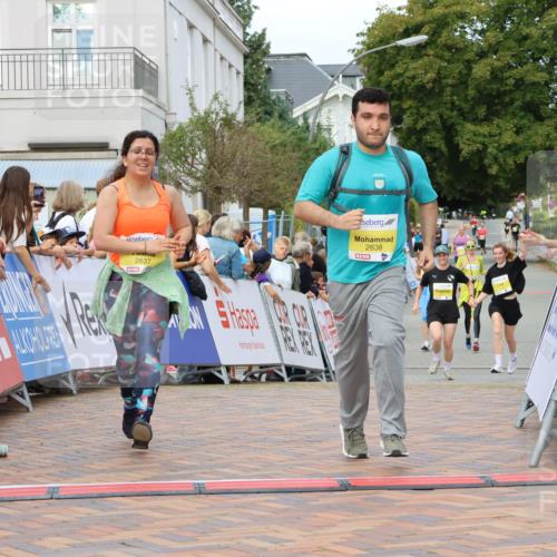 31.08.2025 - 21. Blankeneser Heldenlauf Strokosch-Dieckow http://msf.ph/oto/8649749 31.08.2025 10:43:40 Ziel 2638, 2637 meine-sportfotos.de