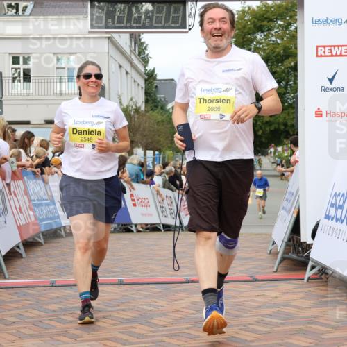 31.08.2025 - 21. Blankeneser Heldenlauf Strokosch-Dieckow http://msf.ph/oto/8649788 31.08.2025 10:42:53 Ziel 2546, 2606 meine-sportfotos.de