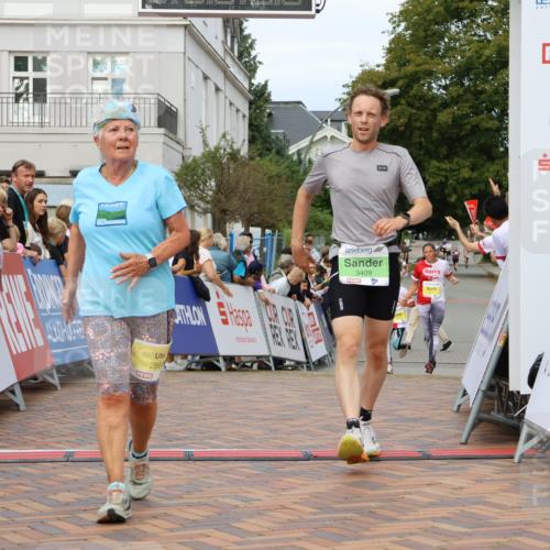 31.08.2025 - 21. Blankeneser Heldenlauf Strokosch-Dieckow http://msf.ph/oto/8649837 31.08.2025 10:41:49 Ziel 2774, 2036, 2666, 3409 meine-sportfotos.de