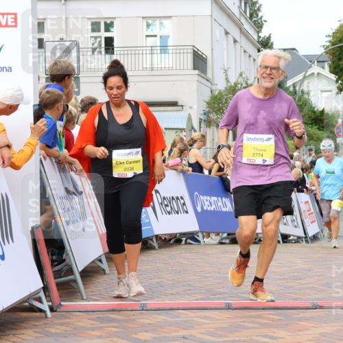31.08.2025 - 21. Blankeneser Heldenlauf Strokosch-Dieckow http://msf.ph/oto/8649842 31.08.2025 10:41:43 Ziel 2774, 2036, 2666 meine-sportfotos.de