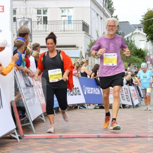 31.08.2025 - 21. Blankeneser Heldenlauf Strokosch-Dieckow http://msf.ph/oto/8649845 31.08.2025 10:41:43 Ziel 2774, 2036, 2666 meine-sportfotos.de