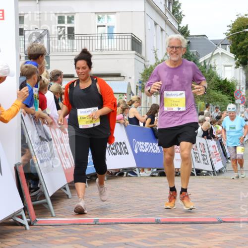 31.08.2025 - 21. Blankeneser Heldenlauf Strokosch-Dieckow http://msf.ph/oto/8649847 31.08.2025 10:41:43 Ziel 2774, 2036, 2666 meine-sportfotos.de