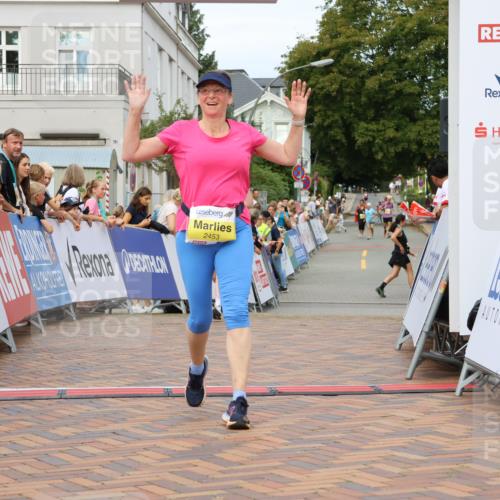 31.08.2025 - 21. Blankeneser Heldenlauf Strokosch-Dieckow http://msf.ph/oto/8649867 31.08.2025 10:41:20 Ziel 2566, 2539, 2453 meine-sportfotos.de