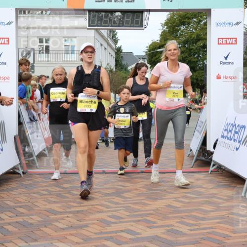 31.08.2025 - 21. Blankeneser Heldenlauf Strokosch-Dieckow http://msf.ph/oto/8649915 31.08.2025 10:40:53 Ziel 2026, 2025, 2211, 2326, 2233, 2300, 2172, 2672, 2673, 3432 meine-sportfotos.de