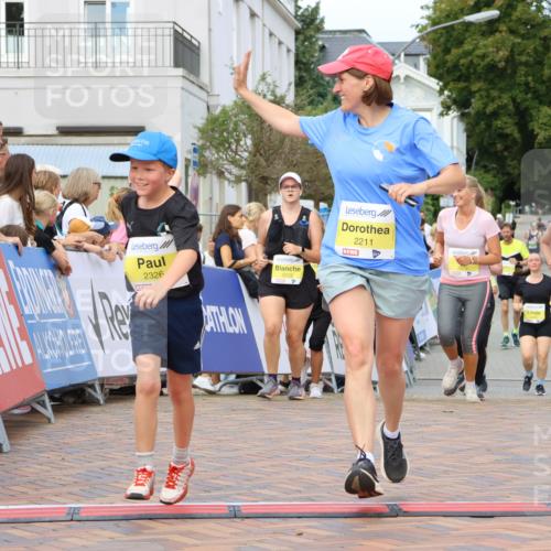 31.08.2025 - 21. Blankeneser Heldenlauf Strokosch-Dieckow http://msf.ph/oto/8649924 31.08.2025 10:40:47 Ziel 2149, 2211, 2326, 2233, 2672, 3432 meine-sportfotos.de