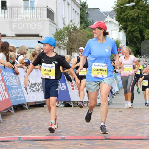 31.08.2025 - 21. Blankeneser Heldenlauf Strokosch-Dieckow http://msf.ph/oto/8649928 31.08.2025 10:40:47 Ziel 2149, 2211, 2326, 2233, 2672, 3432 meine-sportfotos.de