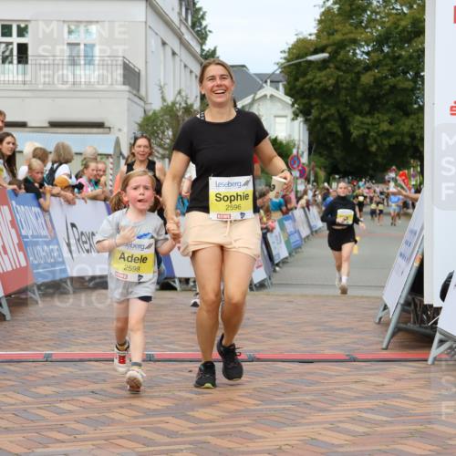 31.08.2025 - 21. Blankeneser Heldenlauf Strokosch-Dieckow http://msf.ph/oto/8649966 31.08.2025 10:40:24 Ziel 2660, 2633, 2632, 2482, 2598, 2596 meine-sportfotos.de