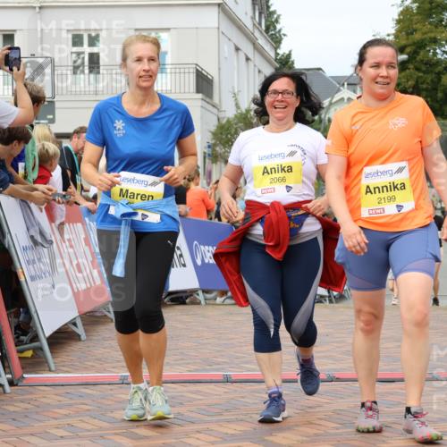 31.08.2025 - 21. Blankeneser Heldenlauf Strokosch-Dieckow http://msf.ph/oto/8649980 31.08.2025 10:40:16 Ziel 2064, 2066, 2199, 2062 meine-sportfotos.de